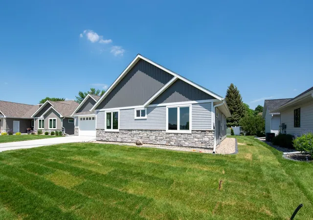 Photo 1 of Single family home for sale at 216 Dancing Waters Cir, Mankato, MN 56001 | MLS# 7087190 | Listing updated on 2026-09-21