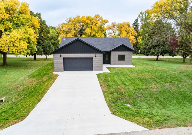 Photo 1 of Single family home for sale at 313 1st Street Ne, Rothsay, MN 56579 | MLS# 7087195 | Listing updated on 2026-09-29