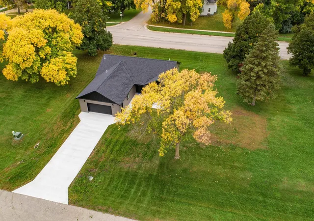 Photo 3 of Single family home for sale at 313 1st Street Ne, Rothsay, MN 56579 | MLS# 7087195 | Listing updated on 2026-09-29