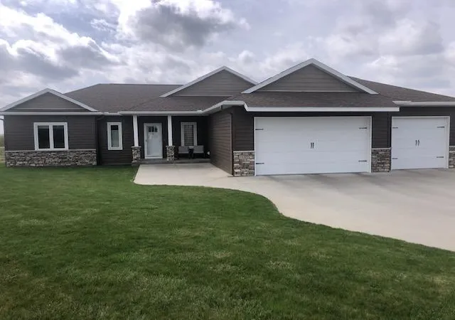 1st image of 15302 Hillside Ln Se, Chatfield, MN 55923 | MLS# 7087212