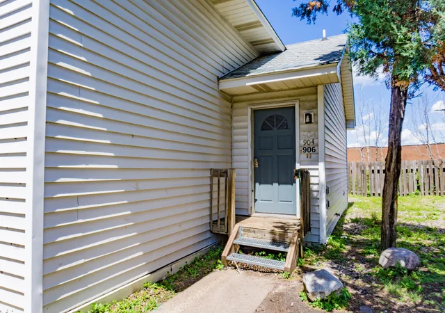 Photo 2 of Multi family home for sale at 904 9th Avenue Se, Minneapolis, MN 55414 | MLS# 7087225 | Listing updated on 2026-06-05