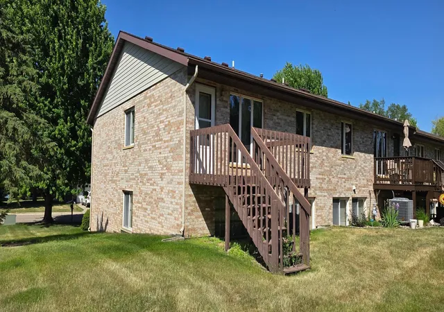 Homes for sale in Albert Lea, MN | 1933 Wilby Rd, Albert Lea, MN 56007 | MLS# 7087230
