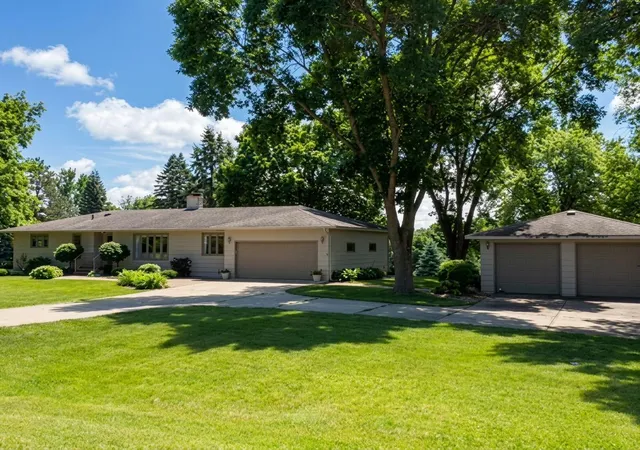 Homes for sale in Fergus Falls, MN | 610 Woodland Dr, Fergus Falls, MN 56537 | MLS# 7087262