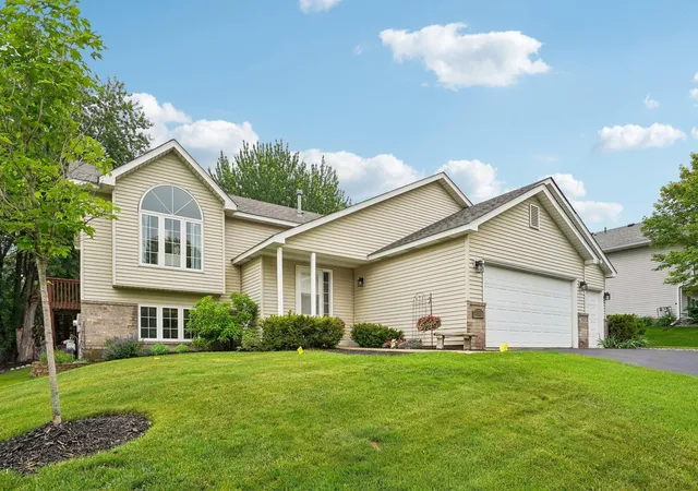Homes for sale in Prior Lake, MN | 14079 Bluebird Trl Ne, Prior Lake, MN 55372 | MLS# 7087314