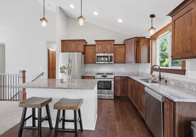 4th image of 397 15Th St, Farmington, MN 55024 | MLS# 7087316