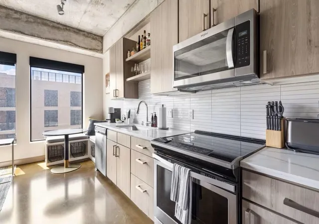 4th image of 728 N 3Rd St, Minneapolis, MN 55401