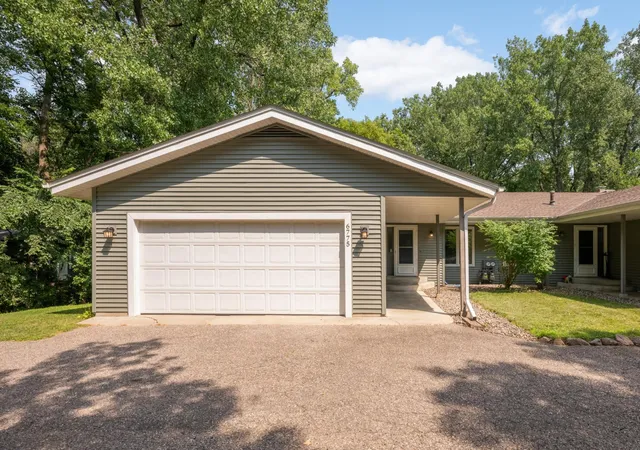 3rd image of 6775 W 192Nd Ave, Eden Prairie, MN 55346 | MLS# 7087332