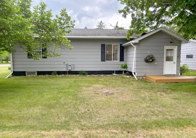 Homes for sale in Clarissa, MN | 502 Robert St N, Clarissa, MN 56440 | MLS# 7087345