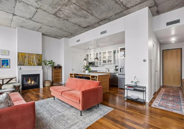 4th image of 901 S 2Nd St #905, Minneapolis, MN 55415 | MLS# 7087377