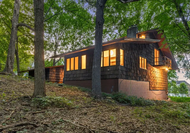 Homes for sale in Excelsior, MN | 27665 Island View Rd, Excelsior, MN 55331 | MLS# 7087450