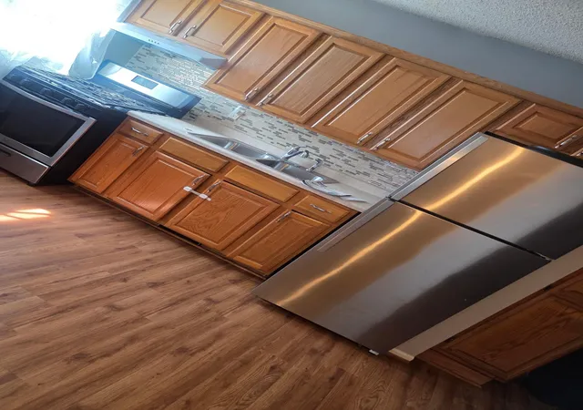 Photo 3 of Single family home for sale at 939 Earl St, Saint Paul, MN 55106 | MLS# 7087471 | Listing updated on 2026-08-24