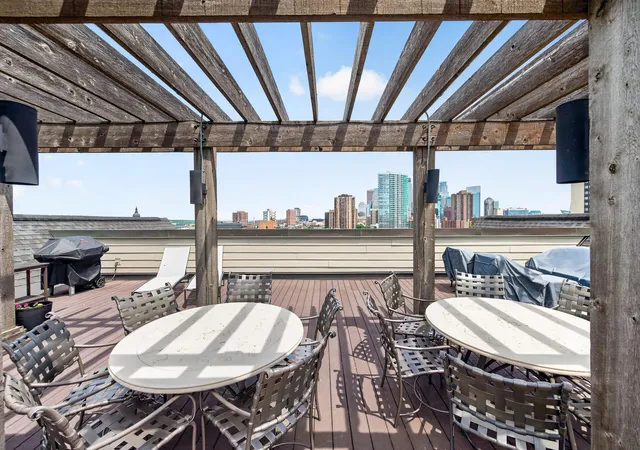 Photo 2 of Condo for sale at 301 Clifton Ave #1A, Minneapolis, MN 55403 | MLS# 7087592 | Listing updated on 2026-08-18