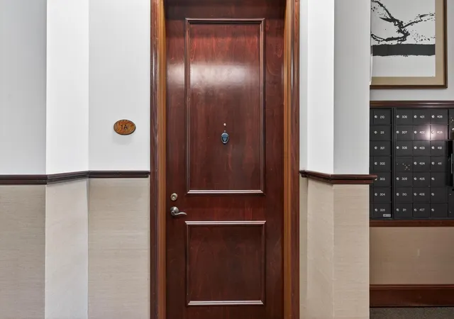 Listing Photo 5 - Condo for sale in building located at 301 Clifton Ave, Minneapolis, MN 55403 - Unit #1A