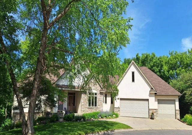 Photo 3 of Single family home for sale at 1900 Timber Ridge Dr, Burnsville, MN 55306 | MLS# 7087633 | Listing updated on 2026-09-13