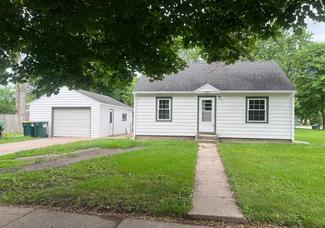 Homes for sale in Litchfield, MN | 327 N Gilman Ave, Litchfield, MN 55355 | MLS# 7087661