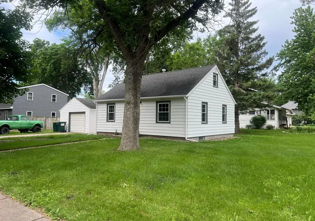 Homes for sale in Litchfield, MN | 327 N Gilman Ave, Litchfield, MN 55355 | MLS# 7087661
