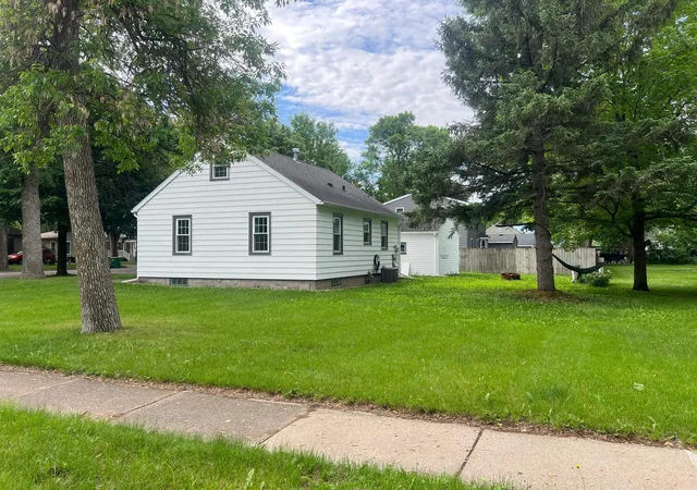 Homes for sale in Litchfield, MN | 327 N Gilman Ave, Litchfield, MN 55355 | MLS# 7087661