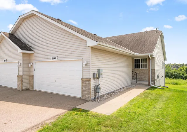1st image of 1805 Lakeridge Wy, Waconia, MN 55387 | MLS# 7087667