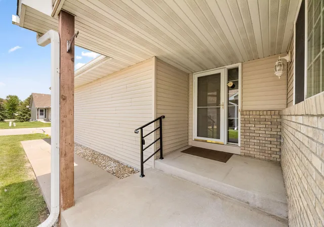 44th image of 1805 Lakeridge Wy, Waconia, MN 55387 | MLS# 7087667
