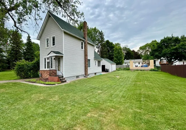Homes for sale in West Saint Paul, MN | 1380 Charlton St, West Saint Paul, MN 55118 | MLS# 7087699