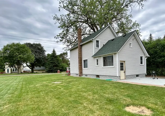 Homes for sale in West Saint Paul, MN | 1380 Charlton St, West Saint Paul, MN 55118 | MLS# 7087699