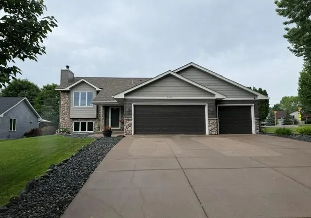 Homes for sale in Stillwater, MN | 5471 Oakgreen Pl N, Stillwater, MN 55082 | MLS# 7087721