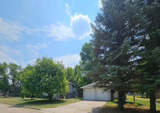 Photo 27 of Single family home for sale at 502 Chicago Ave Sw, Red Lake Falls, MN 56750 | MLS# 7087724 | Listing updated on 2026-08-21