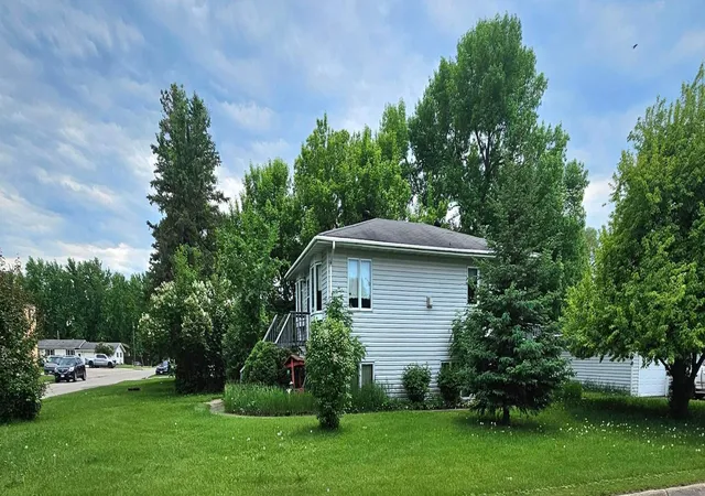 Photo 3 of Single family home for sale at 502 Chicago Ave SW, Red Lake Falls, MN 56750 | MLS# 7087724 | Listing updated on 2026-08-21