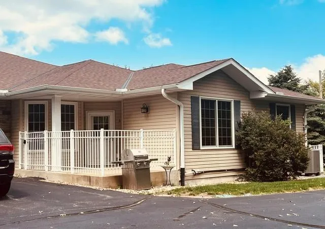 2nd image of 2201 7th St Nw #A, Austin, MN 55912 | MLS# 7087768