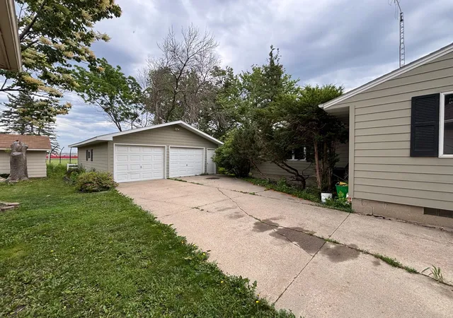 26th image of 1103 Wilbur St, Worthington, MN 56187 | MLS# 7087785