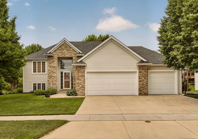 Photo 1 of Sale Pending at 2482 Crimson Ridge Cir Nw, Rochester, MN 55901 | MLS# 7087812 | Listing updated on 2026-08-24