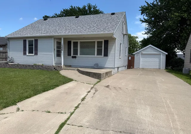 Homes for sale in Worthington, MN | 1306 Mcmillan St, Worthington, MN 56187 | MLS# 7087815