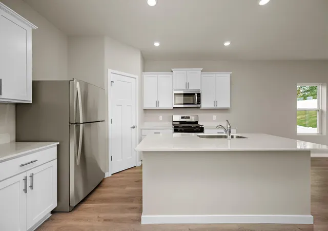 Photo 4 of Sale Pending at 907 Sycamore Pl N, Cambridge, MN 55008 | MLS# 7087850 | Listing updated on 2026-09-25