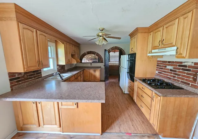 3rd image of 10609 32Nd Ave N, Minneapolis, MN 55441 | MLS# 7087855