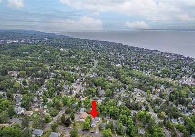 Homes for sale in Duluth, MN | 1428 Fern Ave, Duluth, MN 55805 | MLS# 7087873