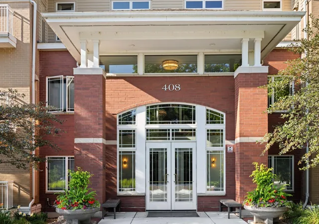 5th image of 408 Parkers Lake Rd #206, Wayzata, MN 55391 | MLS# 7087887