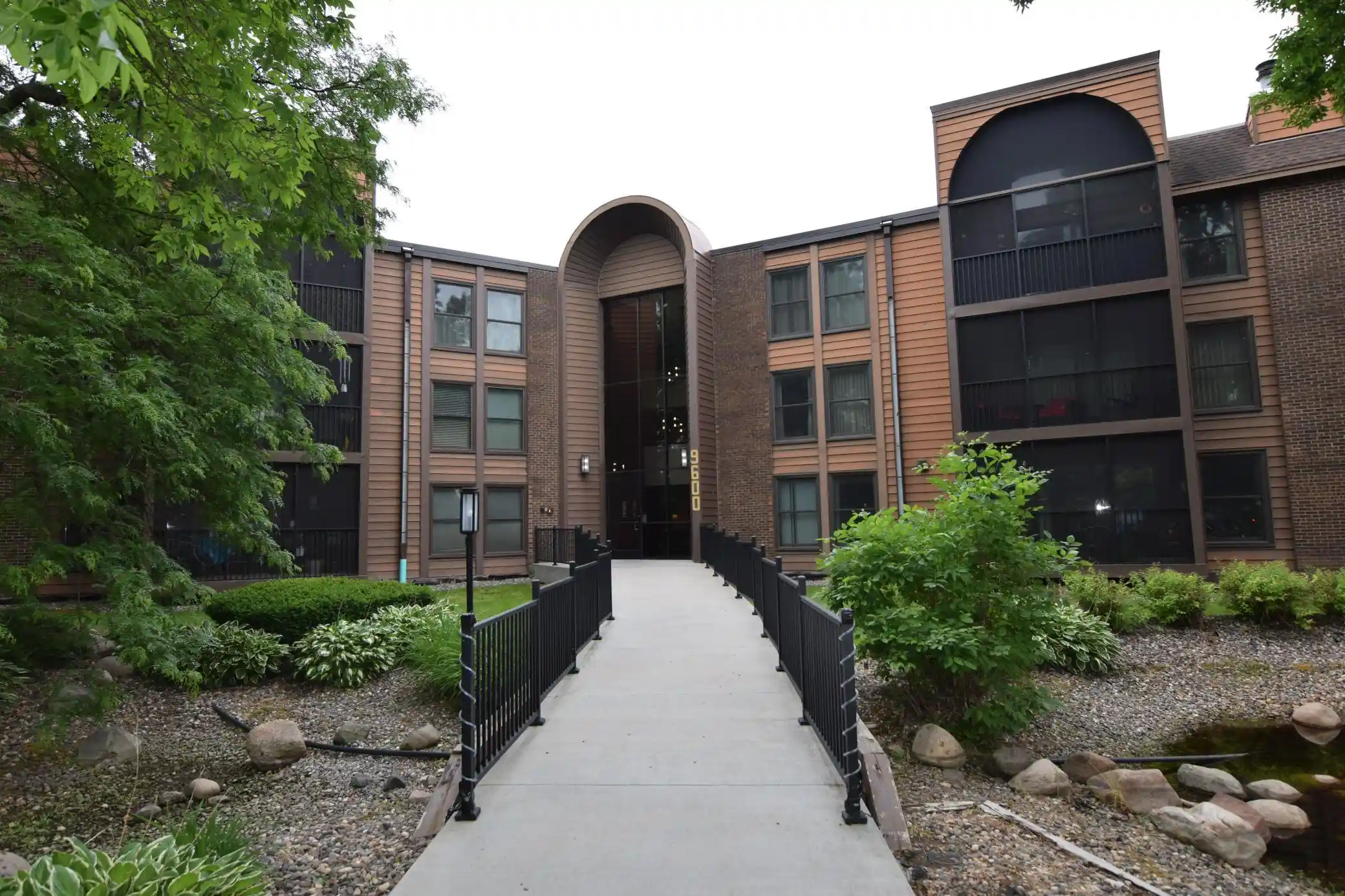 Listing Photo 40 - Condo for sale in 9600 Portland Ave S located at 9600 Portland Ave S, Bloomington, MN 55420 - Unit #205
