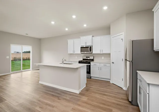 4th image of 901 Spruce Cir N, Cambridge, MN 55008 | MLS# 7087902