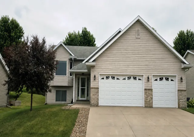 Homes for sale in Byron, MN | 506 7th Ave Ne, Byron, MN 55920 | MLS# 7087915
