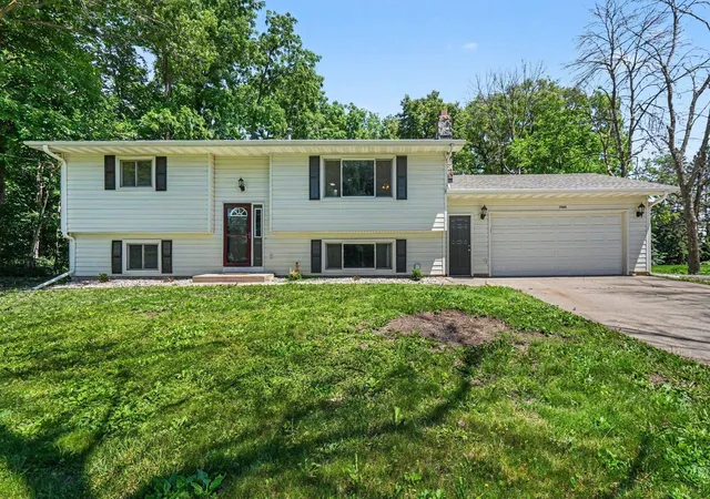 Homes for sale in New Prague, MN | 27835 Lavonne St, New Prague, MN 56071 | MLS# 7087942