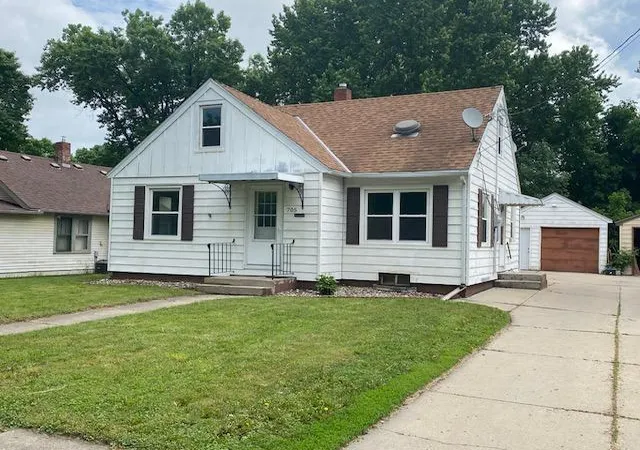1st image of 705 11th St Sw, Willmar, MN 56201 | MLS# 7087968