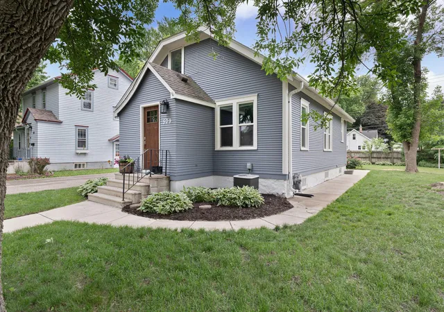 3rd image of 509 E Academy St, Owatonna, MN 55060 | MLS# 7087976
