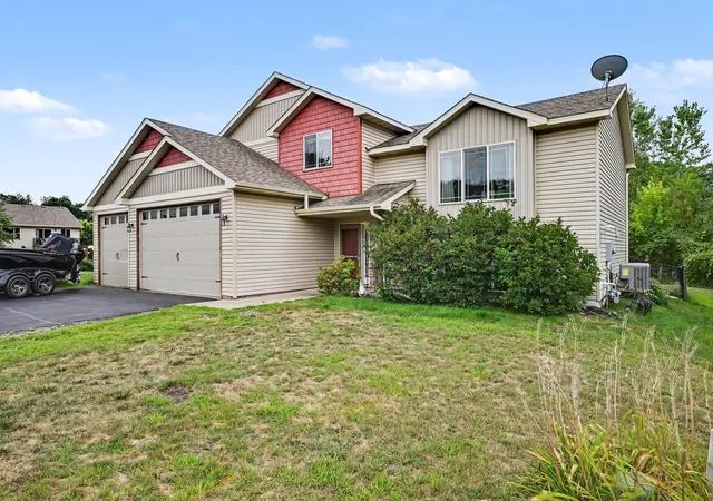 Photo 3 of Sale Pending at 820 Kelly St, Circle Pines, MN 55014 | MLS# 7087986 | Listing updated on 2026-10-04