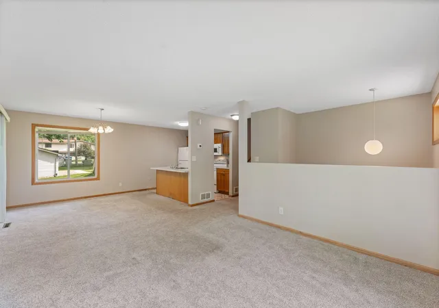 Homes for sale in New Brighton, MN | 1380 Silver Lake Rd Nw, New Brighton, MN 55112 | MLS# 7087991