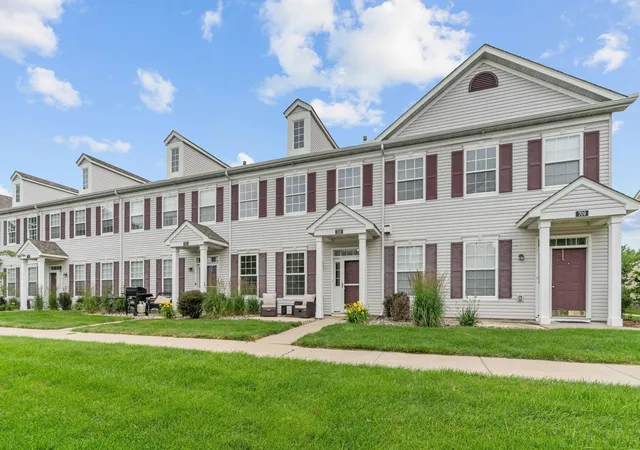 25th image of 713 Cobblestone Wy, Shakopee, MN 55379 | MLS# 7088059
