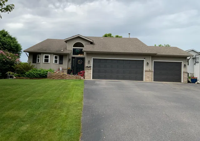 1st image of 1281 Agate Ct, Sauk Rapids, MN 56379 | MLS# 7088063