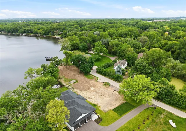 4th image of 1184 Edgewater Ave, Arden Hills, MN 55112 | MLS# 7088093