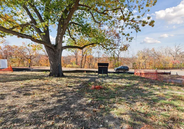 4th image of 104 Mississippi River Blvd N, Saint Paul, MN 55104 | MLS# 7088110