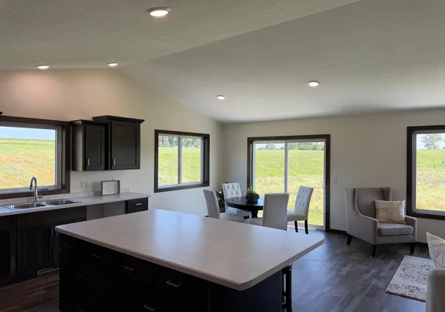 Photo 4 of Single family home for sale at 7 Cottonwood Lake Blvd, Windom, MN 56101 | MLS# 7088194 | Listing updated on 2026-08-31