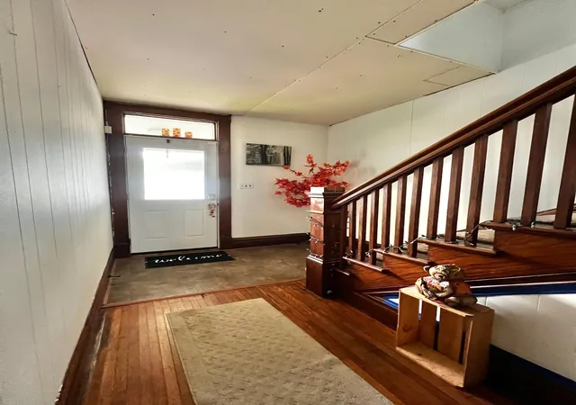 Photo 3 of Single family home for sale at 313 E 5th Street, Redwood Falls, MN 56283 | MLS# 7088231 | Listing updated on 2026-09-30